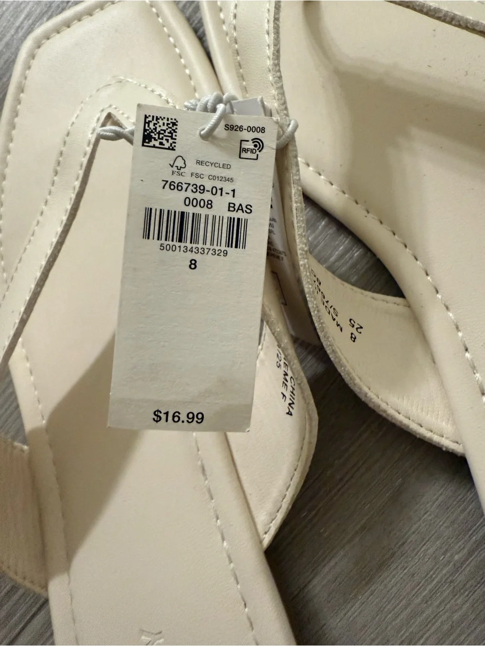 Old Navy light cream